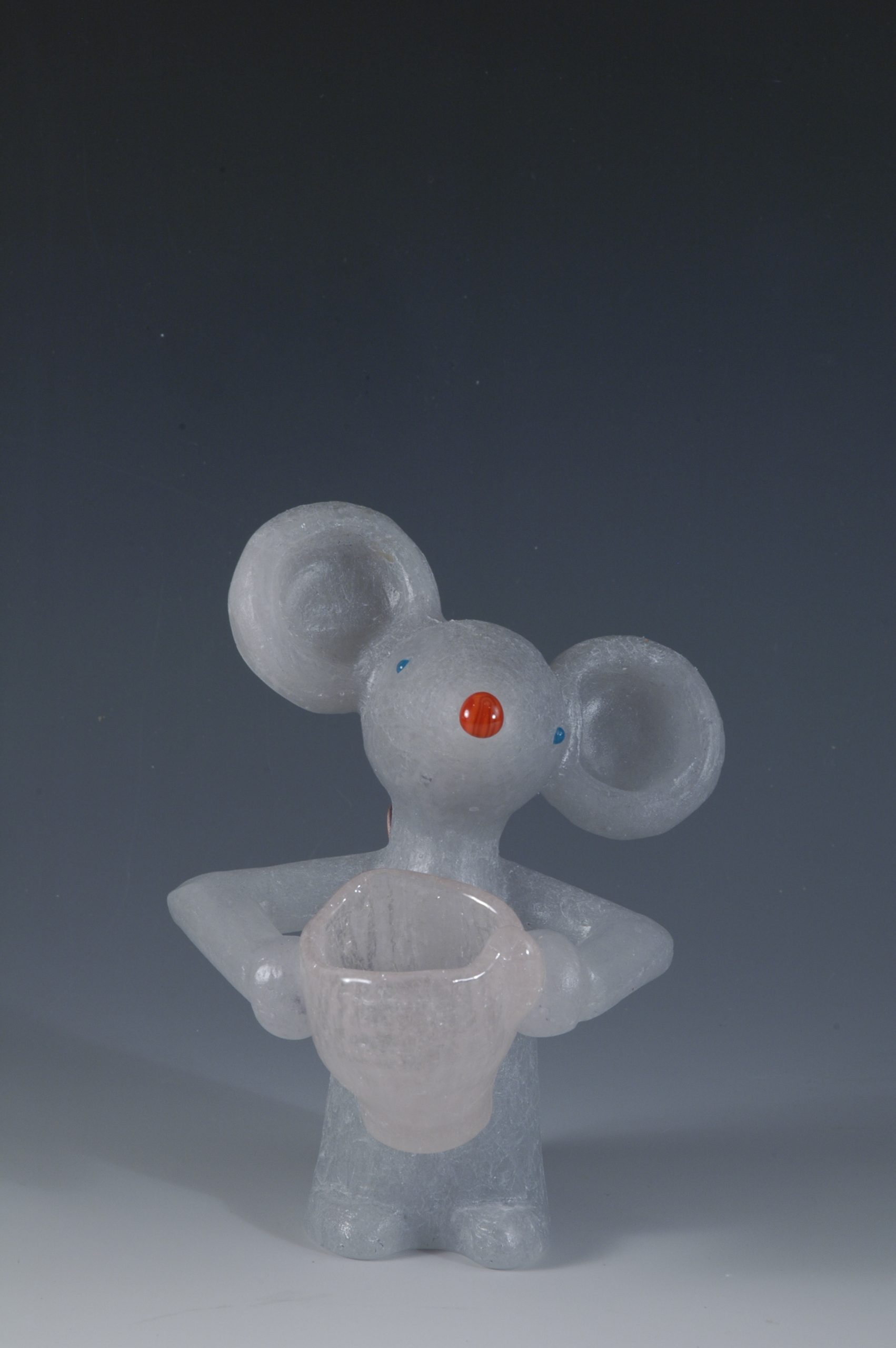 Grey Mouse With pink Vessel